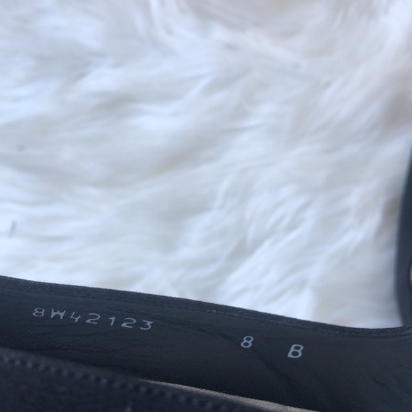 Stuart Weitzman Rhinestone heel - Picture 6 of 8